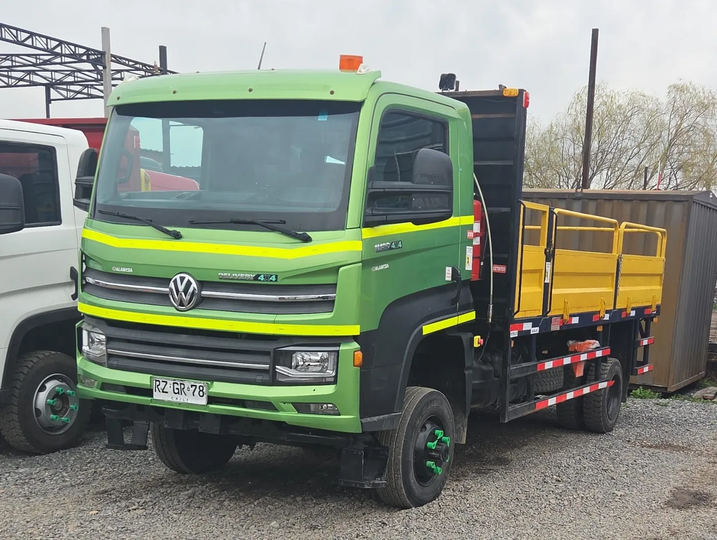 Camión tolva Volkswagen 4x4